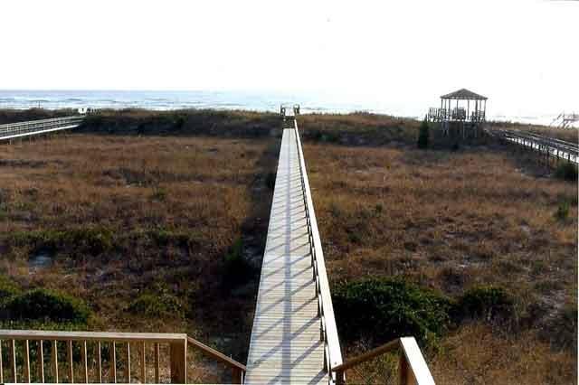 Gamble-Beach-House-View-from-Oceanside